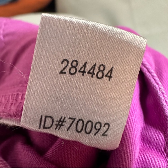 Loft Vibrant Pink Cropped Women's Pants with Zippers at Ankle Size 6 - Picture 3 of 9